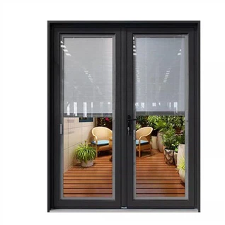 باب أمامي زجاجي من الألومنيوم